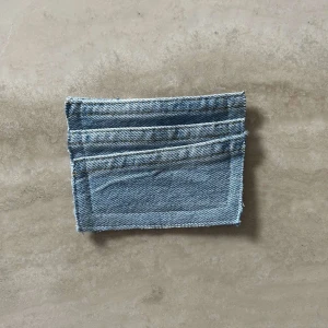Korthållare i jeans  - 005 - Superfin korthållare i återbrukade jeans💗Betalning sker via swish🙌🏼
