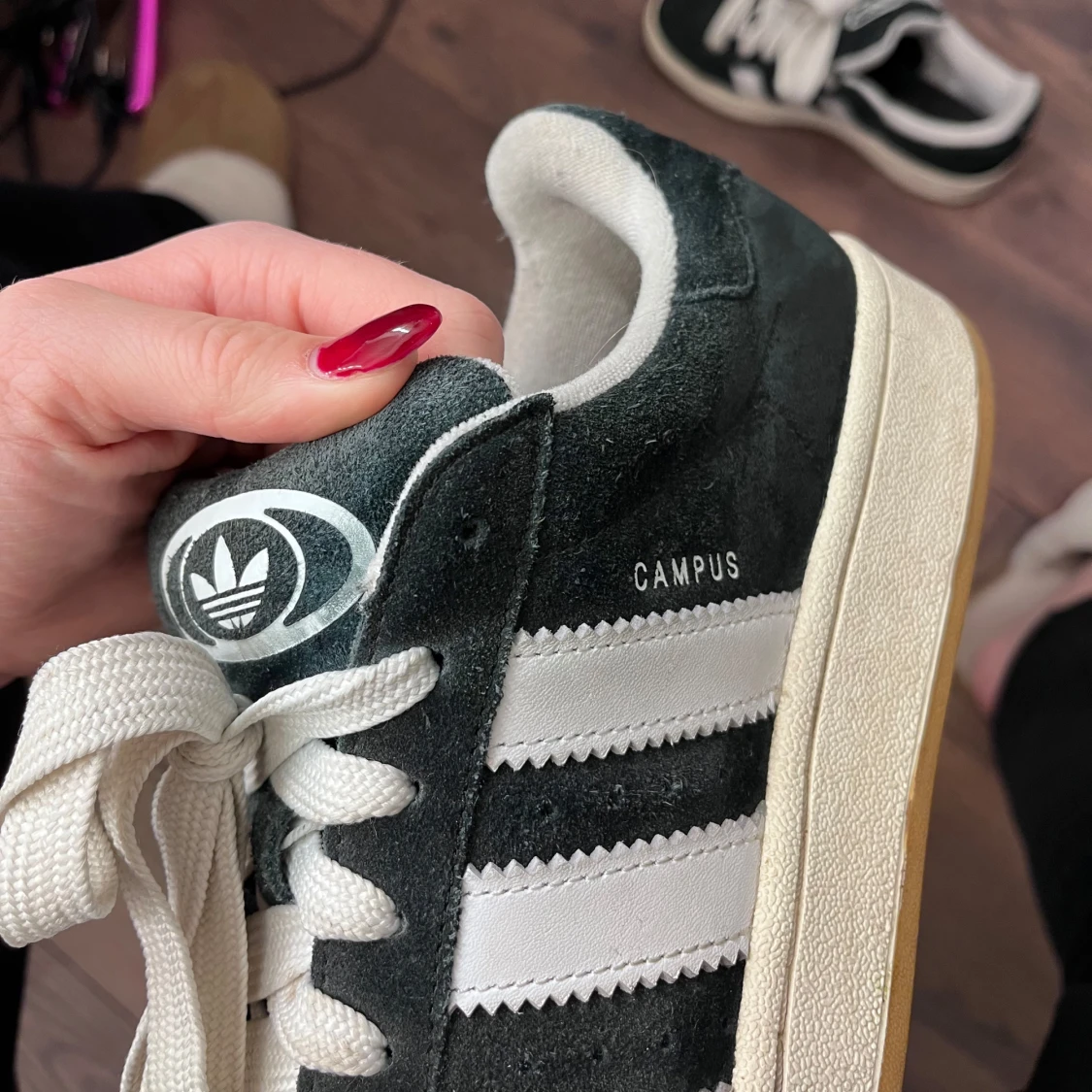 Svarta Adidas Campus sneakers - 92