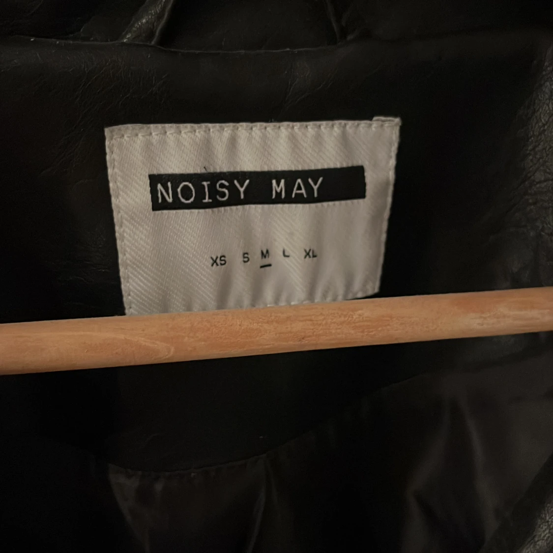 Svart skinnjacka från Noisy May - 91