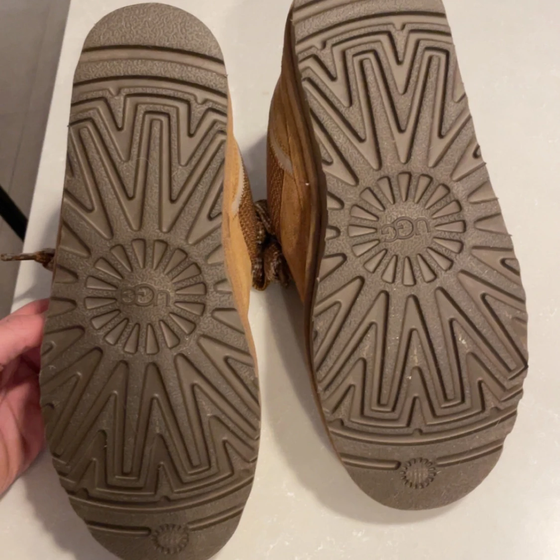 Ugg lowmel chestnut  - 90