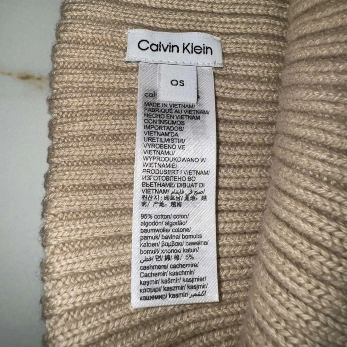 Calvin Clein mössa - 92