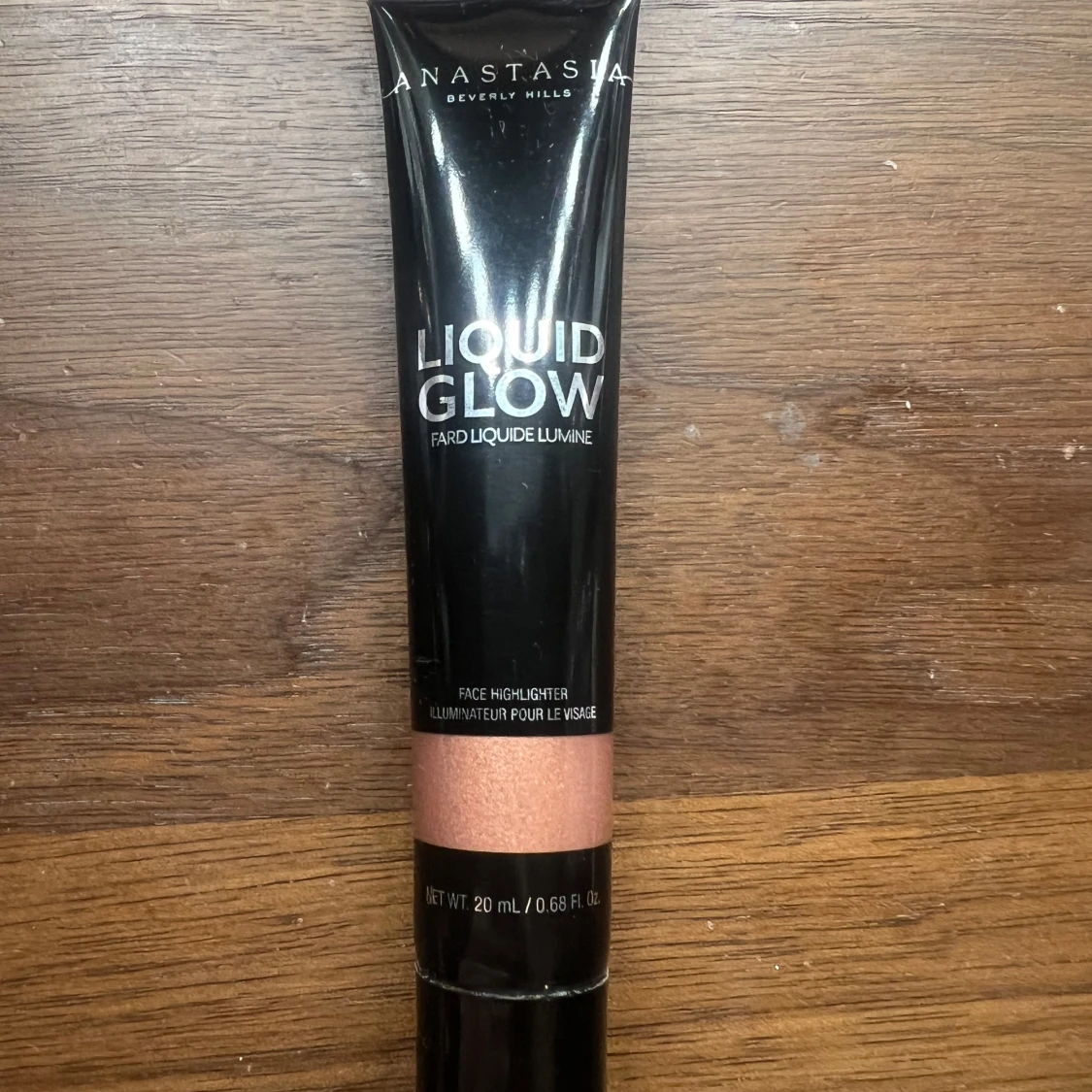 Anastasia Beverly Hills Liquid Glow Highlighter