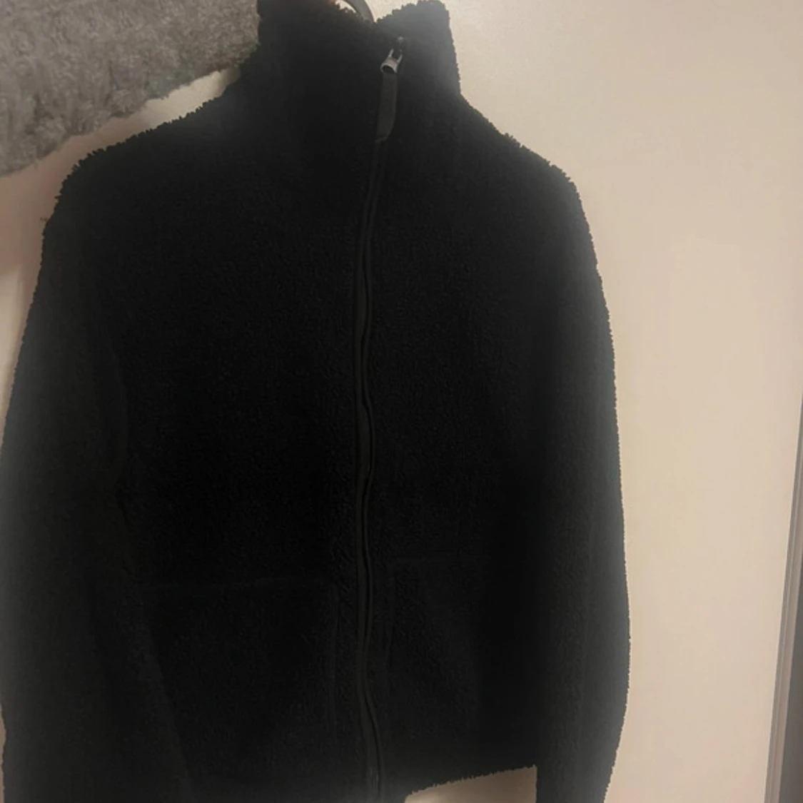 Svart teddyjacka / pilejacka  - 90