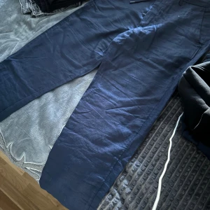 Linnebyxor Zara - Storlek M Navy blue Från Zara