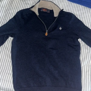 Morris Half zip - Fet som fan och i nyskick men liten i storleken så skulle säga xs