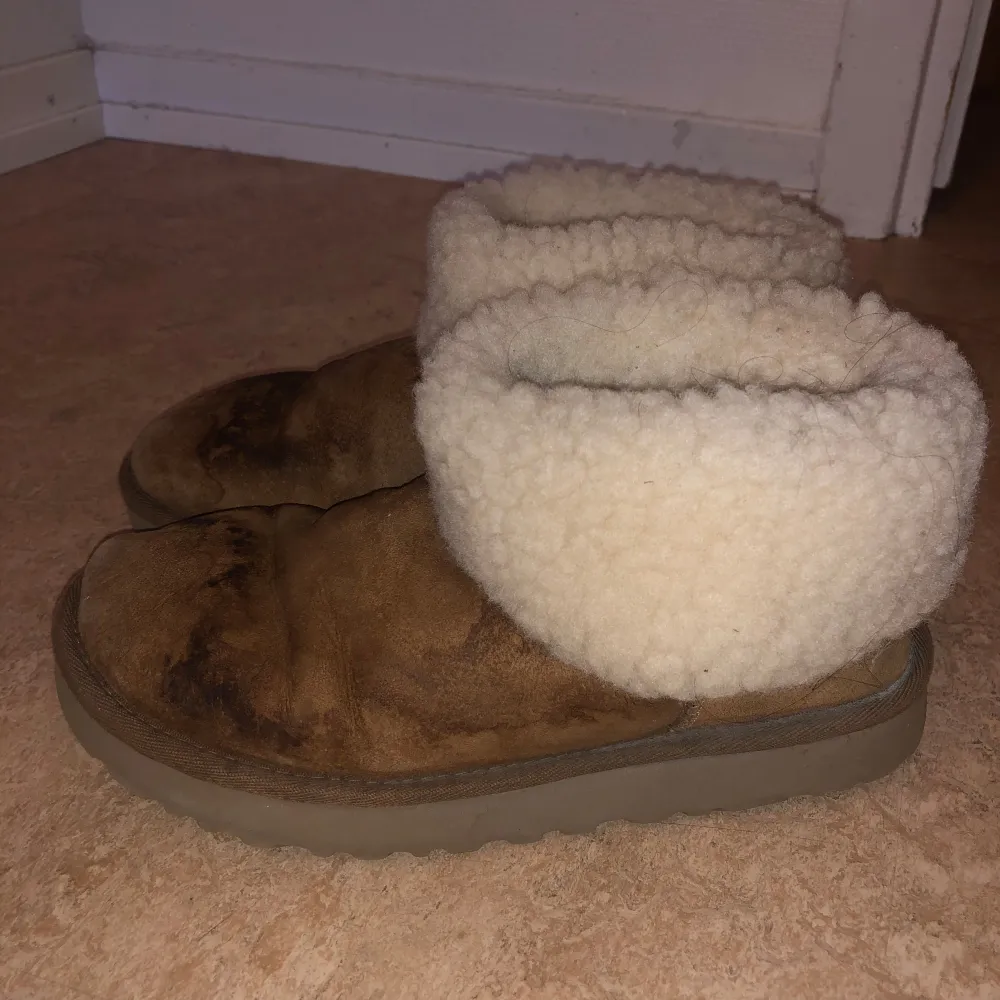 UGGS i använt skick. Storlek 37.. Skor.