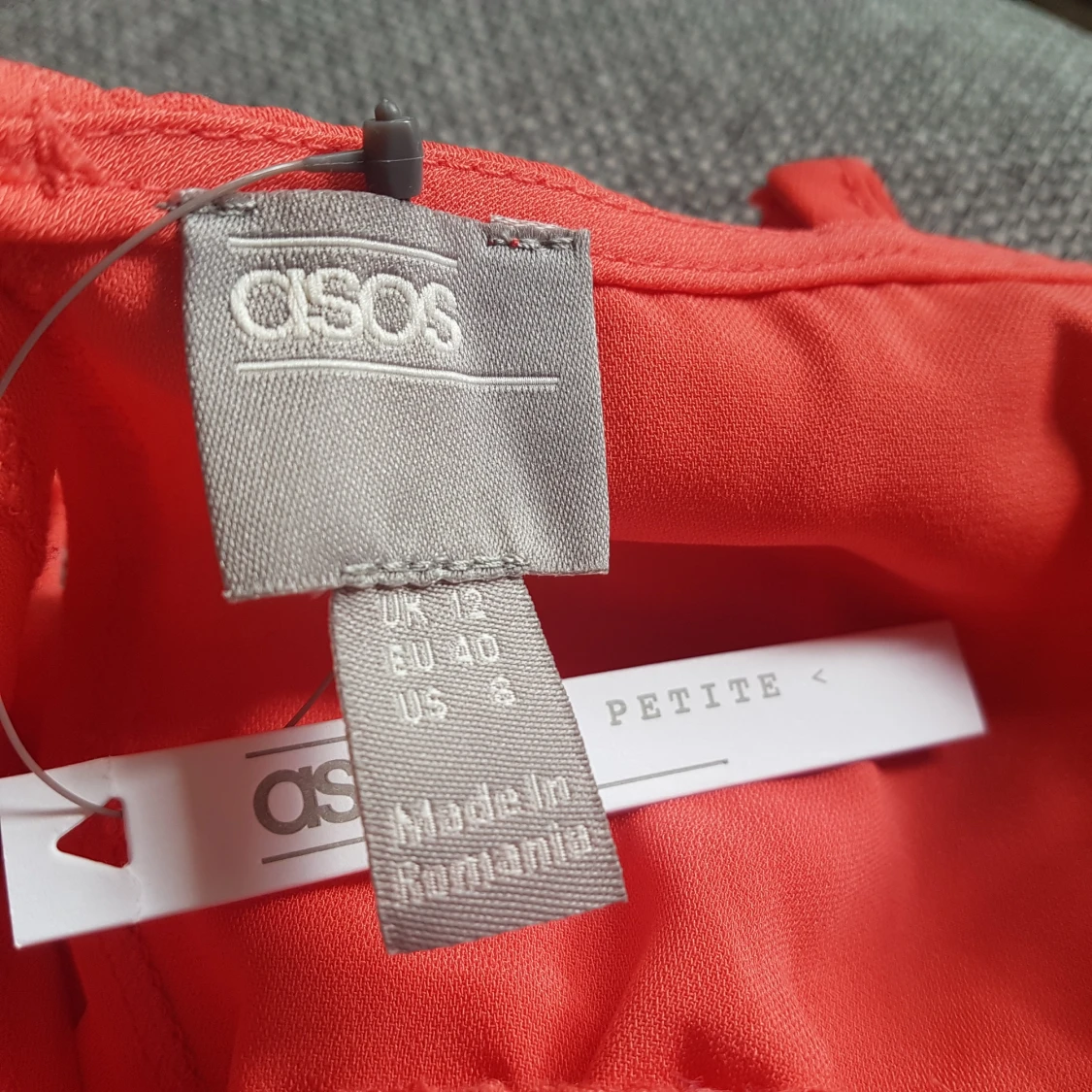 NY romper, kjolsvida ben & knytband i midjan - 93