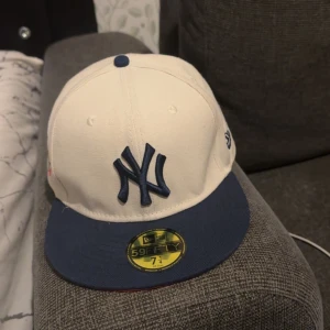 New era keps - Knappt använd använde den 2 gånger säljer för har för många 