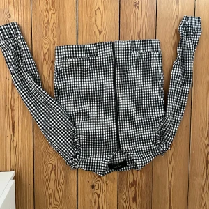 Rutig jacka - Skriv för frågor❤️