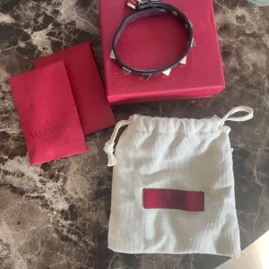 Valentino armband - Använt men i jättefint skick!💗