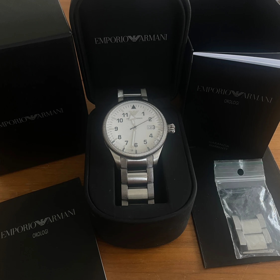 Armani klocka  - 91