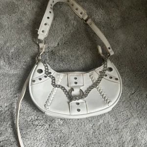 Väska - Fin gullig väska i bra skick 