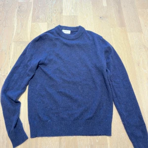 Ulltröja These Glory Days  - En perfekt ull tröja till hösten som är riktigt fet, tröjan är i gott skick.