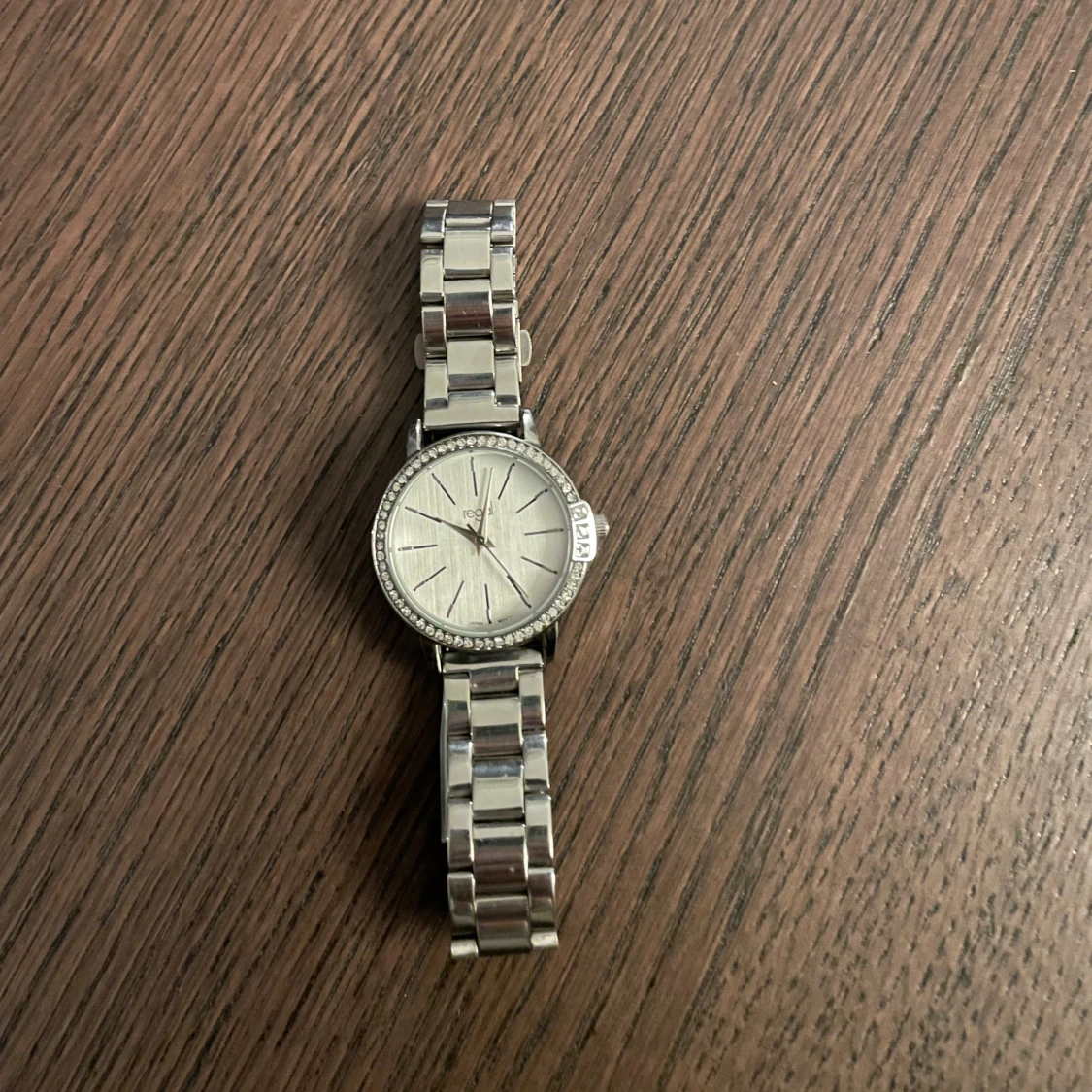 Regal silverklockađ€