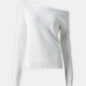 Stickad off shoulder🙌 - Säljer denna snygga tröja från zalando märket even&odd då jag aldrig använt den den säljs för 260kr på zalando nypris