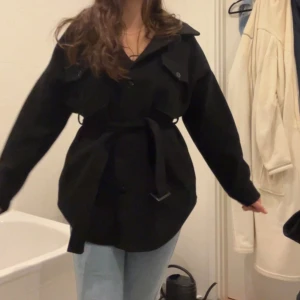 Kappa - Bra skick, lite nopprig längst ner på baksidan men inget som märks. Meddela för bild🙂