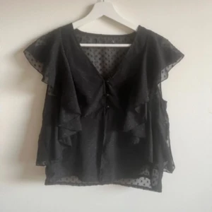 Blus - Superfin topp som tyvärr inte kommer till användning🤍