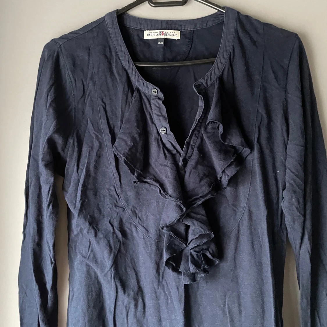 Svart långärmad blus från Hampton Republic