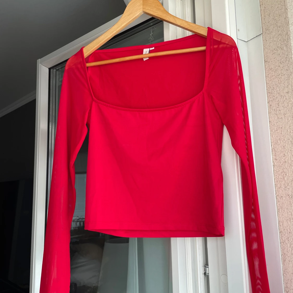 Röd långärmad topp från Nelly