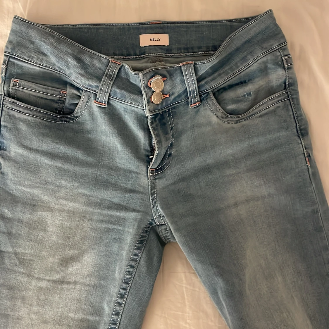 Blå jeans från Nelly - 1
