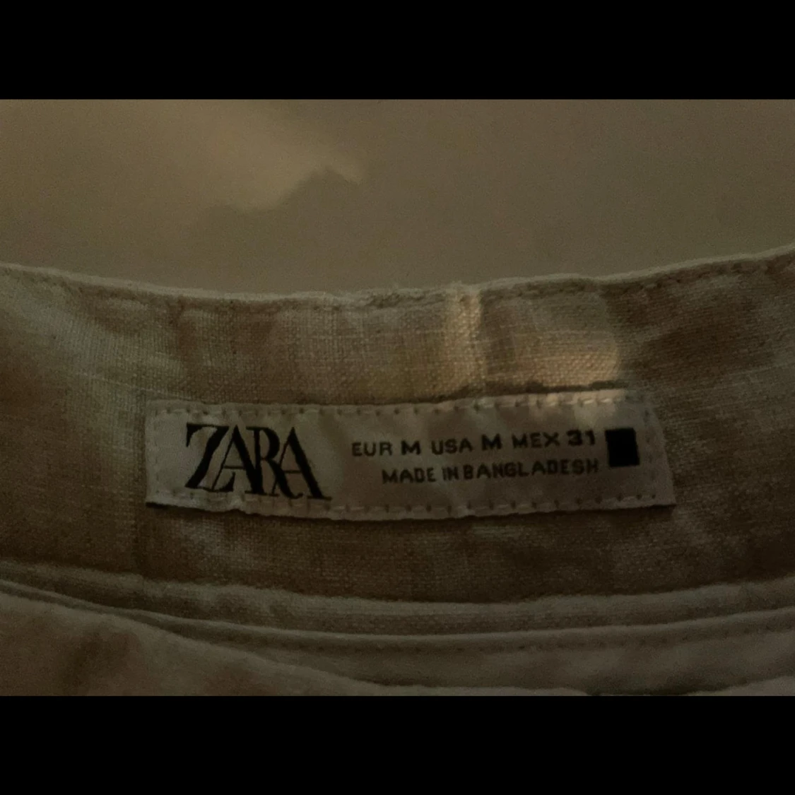 Beige shorts från Zara - 2