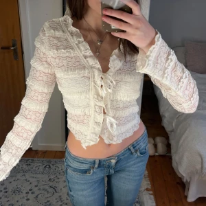 Spetsblus - Så fin!! Helt oanvänd 🫶🏻