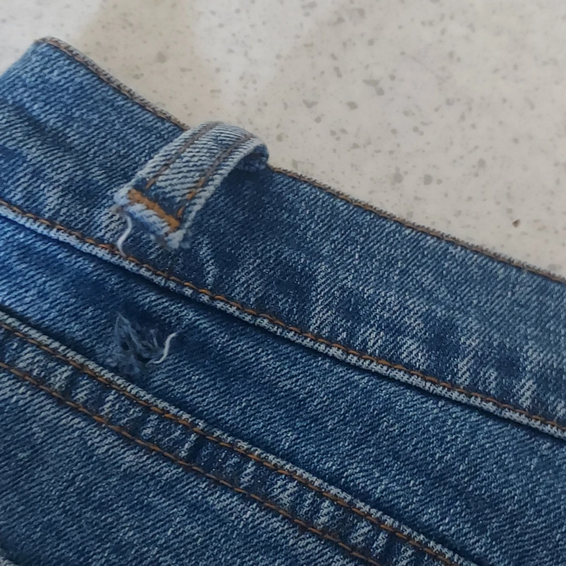 Blå jeans i storlek 28/32 - 92