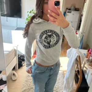 Hoodie  - Står varken storlek eller märke, men skulle tippa på Xs/s.