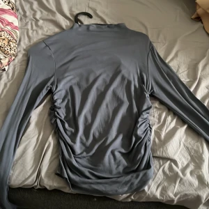 Gina topp - Använd kanske 3 gånger, jätte fin topp från gina