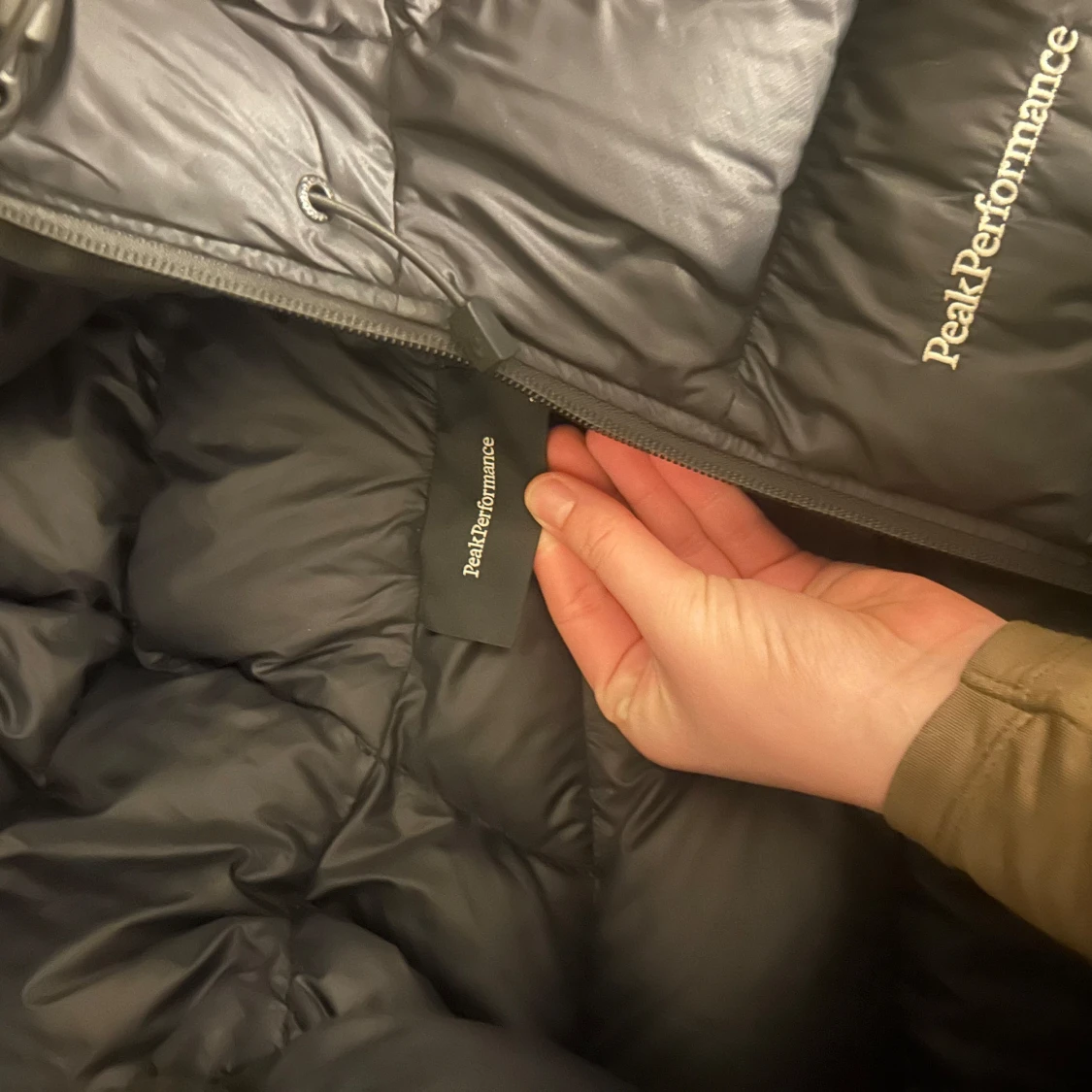 Svart från Peak Performance - 1