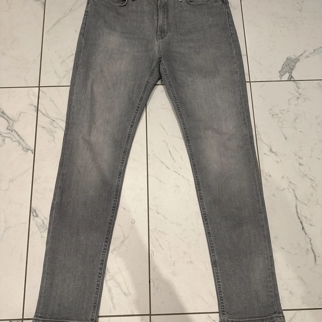 Grå jeans från Dondup - 1