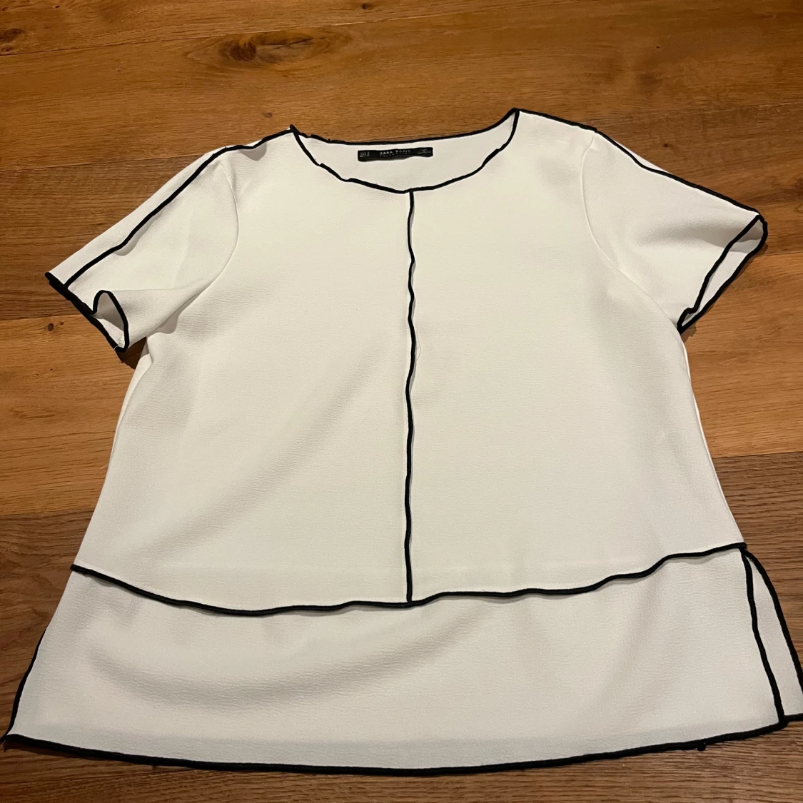 Vit blus från Zara Basic Collection