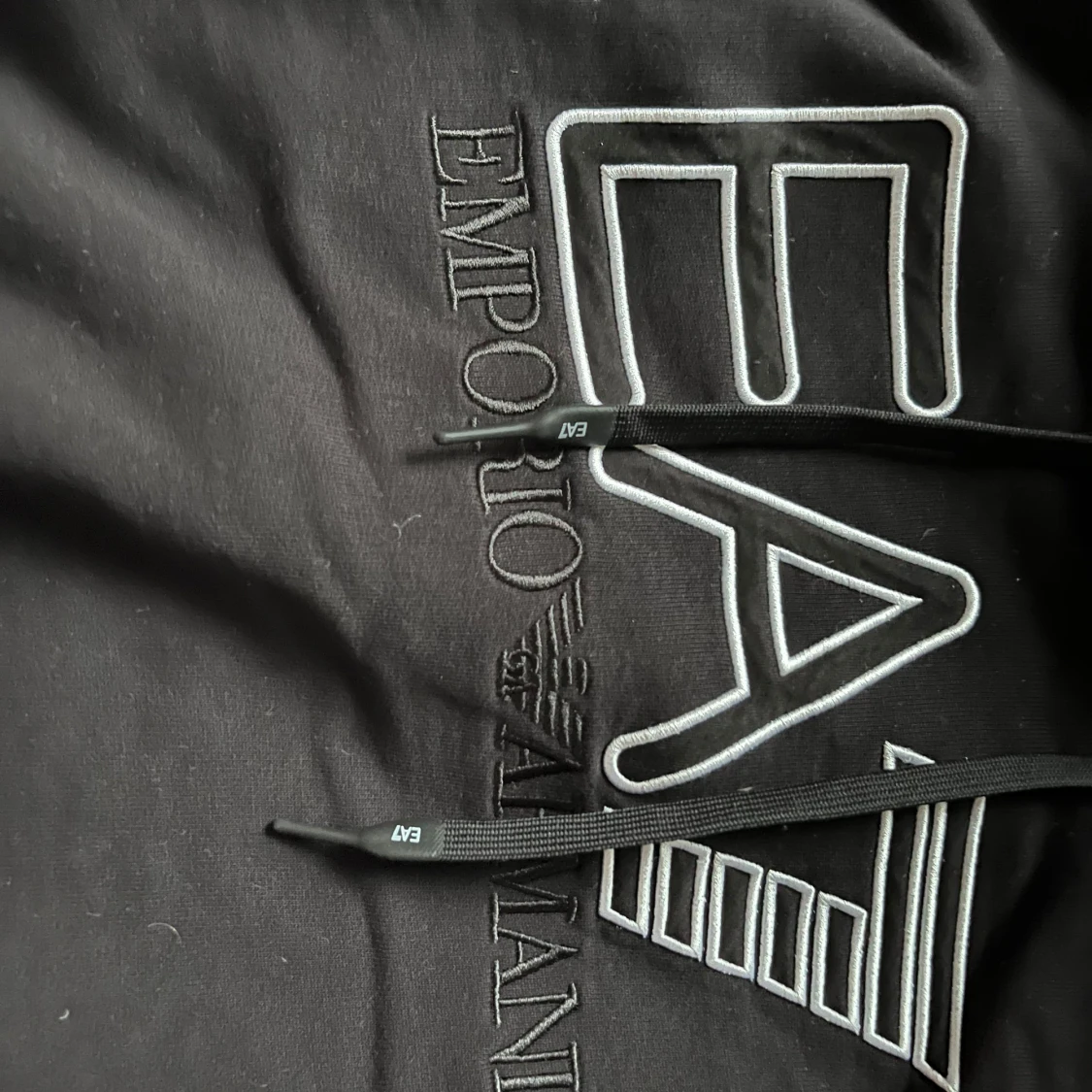 Svart hoodie från Emporio Armani - 1