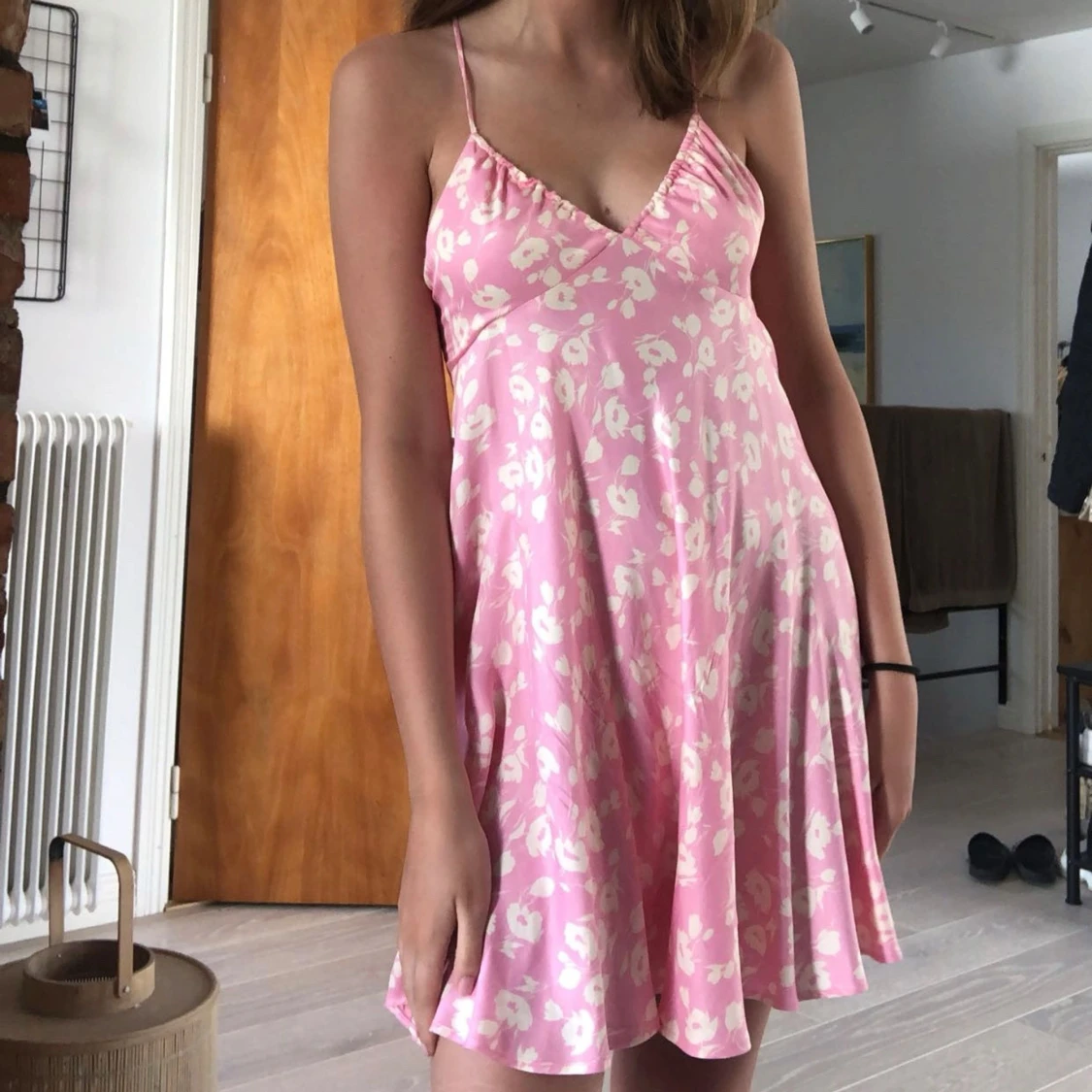 Rosa blommig klänning