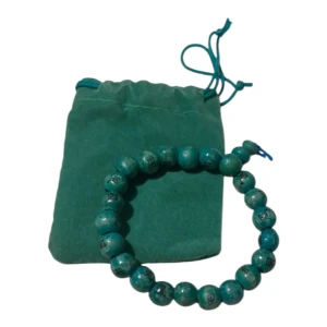 Vintage Turkost / grönt armband med träpärlor med kanji - Armband med träpärlor med kinesiska kanji tecken på. Vintage från 90-talet.