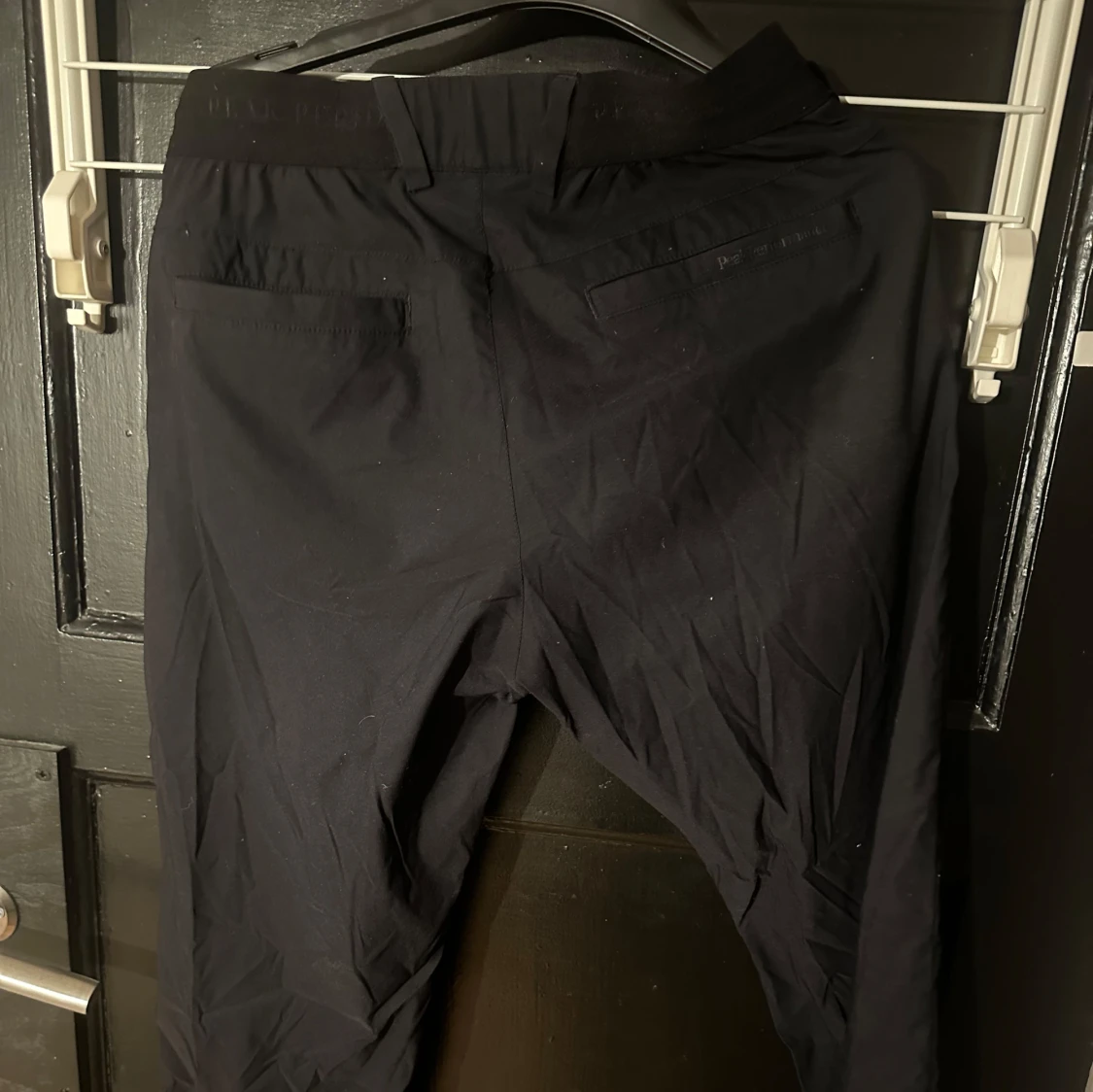 Svarta byxor från Peak Performance - 1