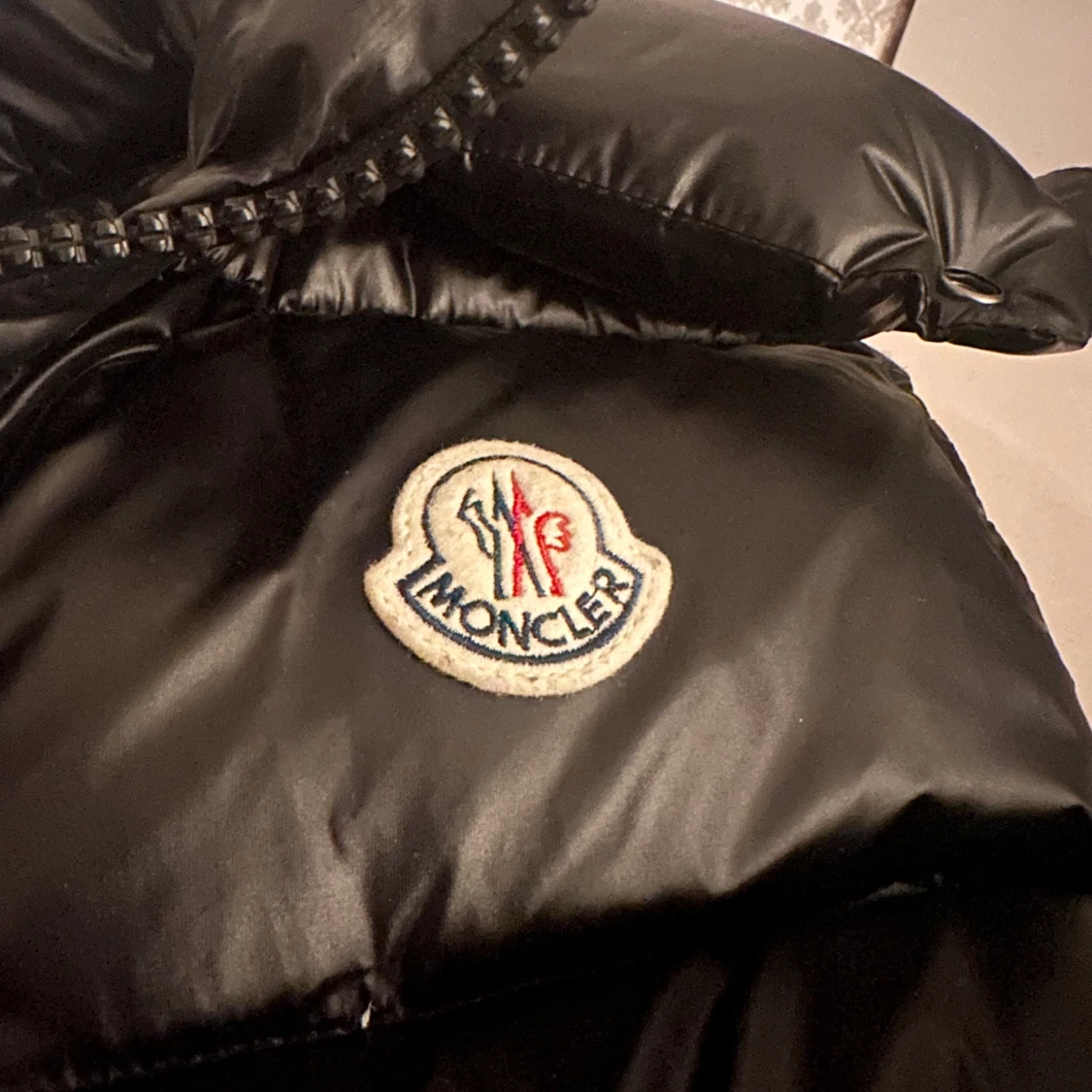 Svart dunväst från Moncler - 1