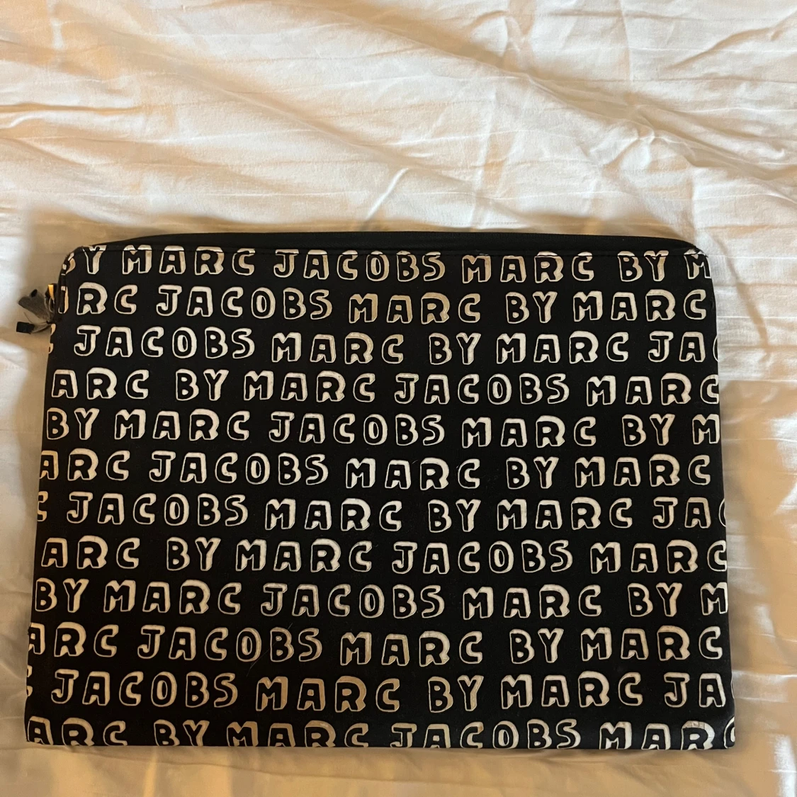 Marc Jacobs datafodral - 1