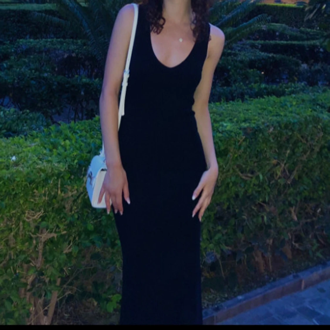 Svart ribbad långklänning - 1