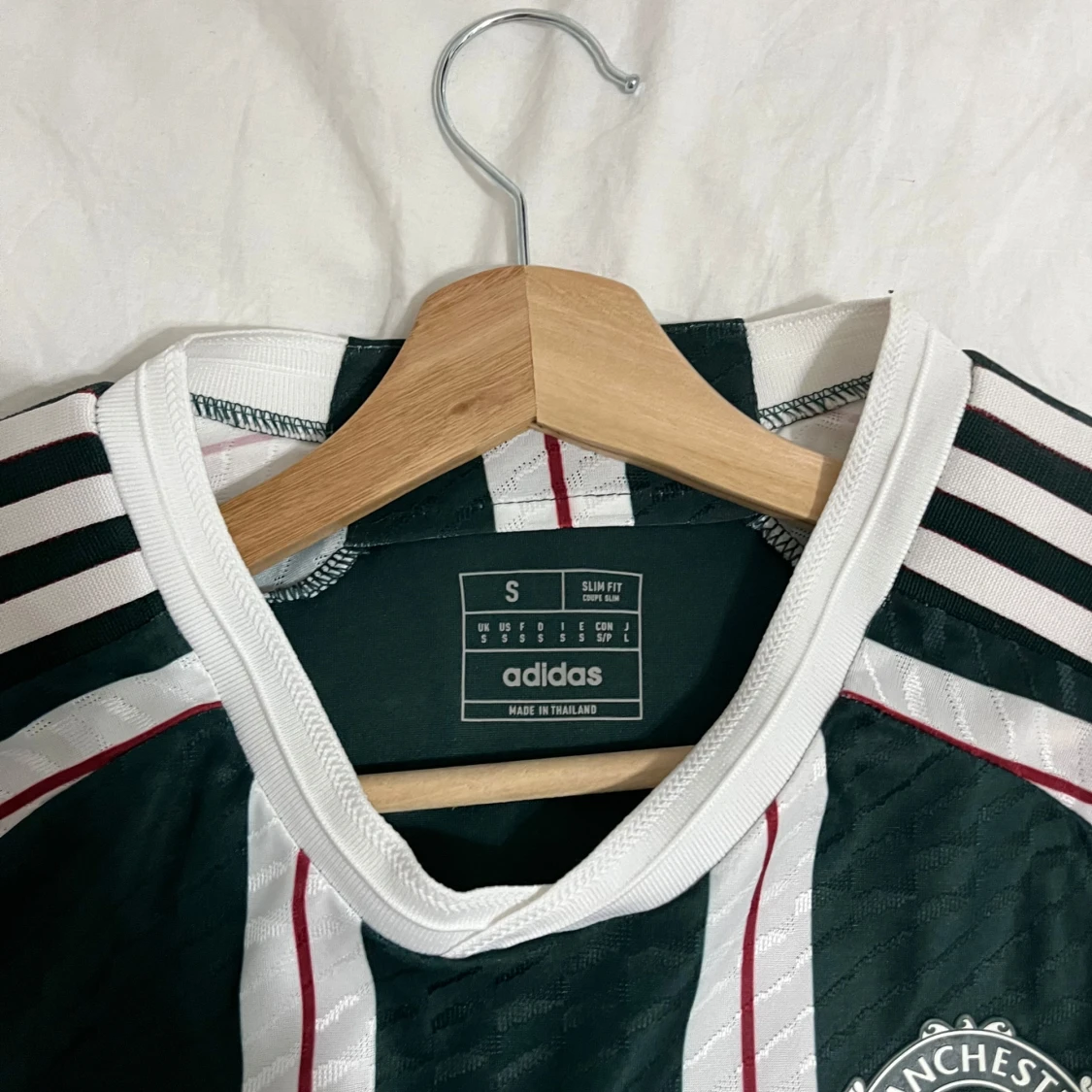 Grön och vit randig fotbollströja, manchester united  - 2