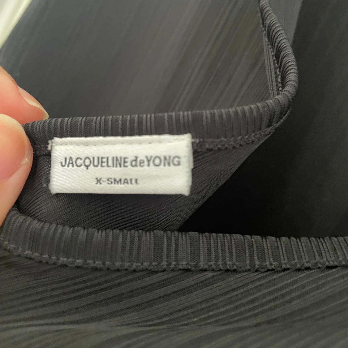 Svart långärmad topp från Jacqueline de Yong - 91