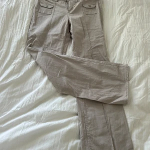 Kostymbyxor  - Beiga kostymbyxor från H&M 