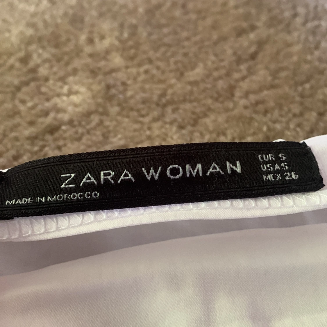 Jättefin Zara tröja - 90