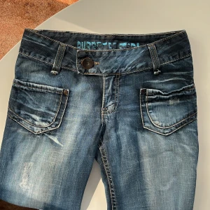 vintage jeans  - As snygga jeans som tyvärr inte passade mig 💕💕 köpt på plick!! Skriv  privat för mer information 