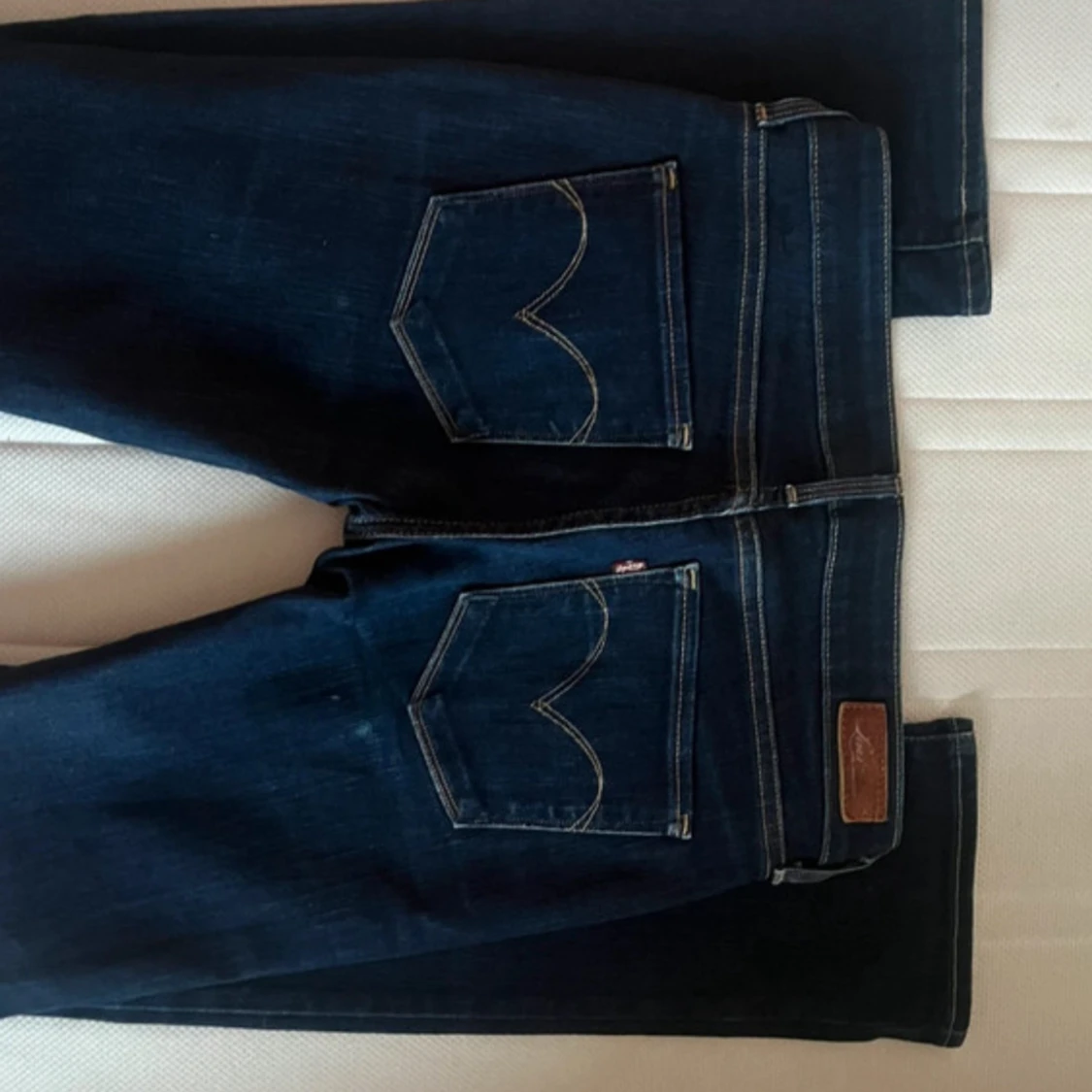 Uuursnygga lågmidjade jeans - 90