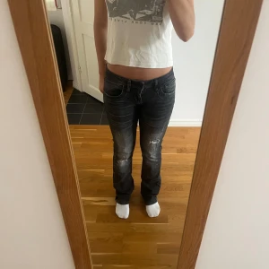 Ltb jeans - Skitsnygga lågmidjade ltb jeans som är helt slutsålda. Dem är i storlek w27/L32. Säljer pågrund av att dem inte kommer till användning💕💕