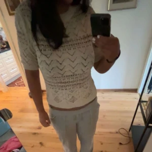 Zara tröja! - Jätte fin tröja från Zara, inga tecken på användning🙌