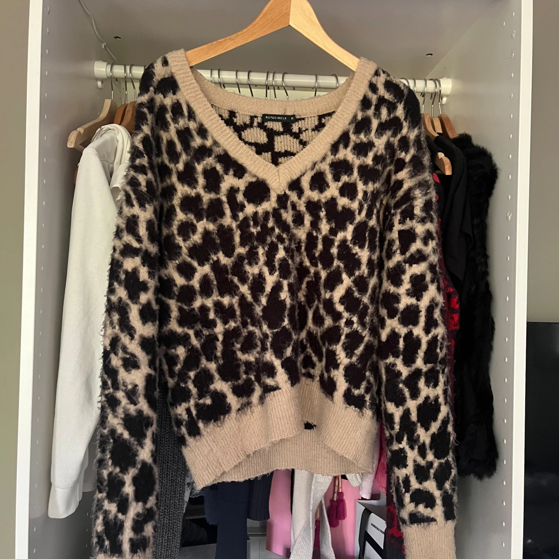 Leopardmönstrad stickad tröja - 91