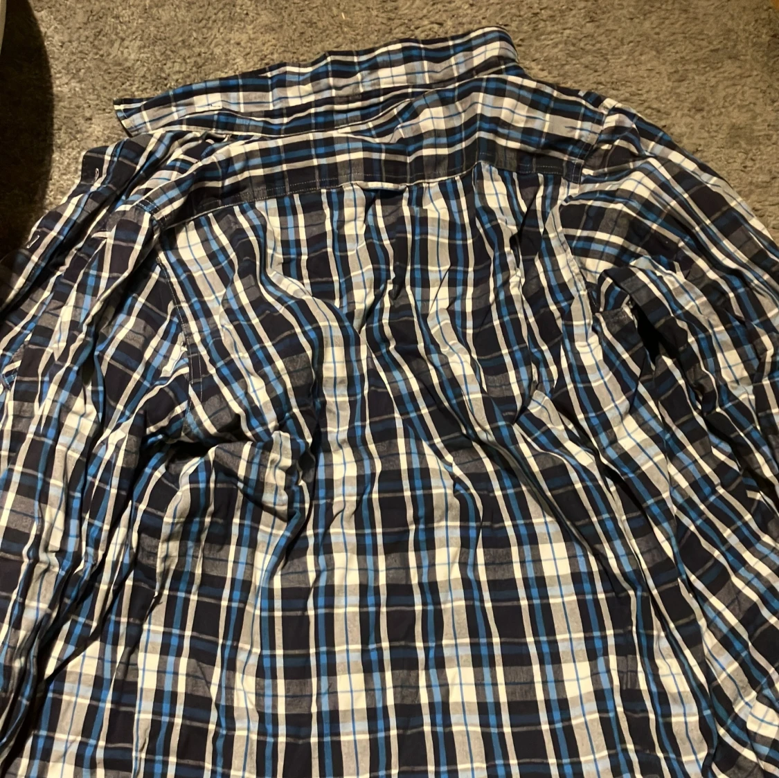 Blårutig skjorta från Tuxer - 1