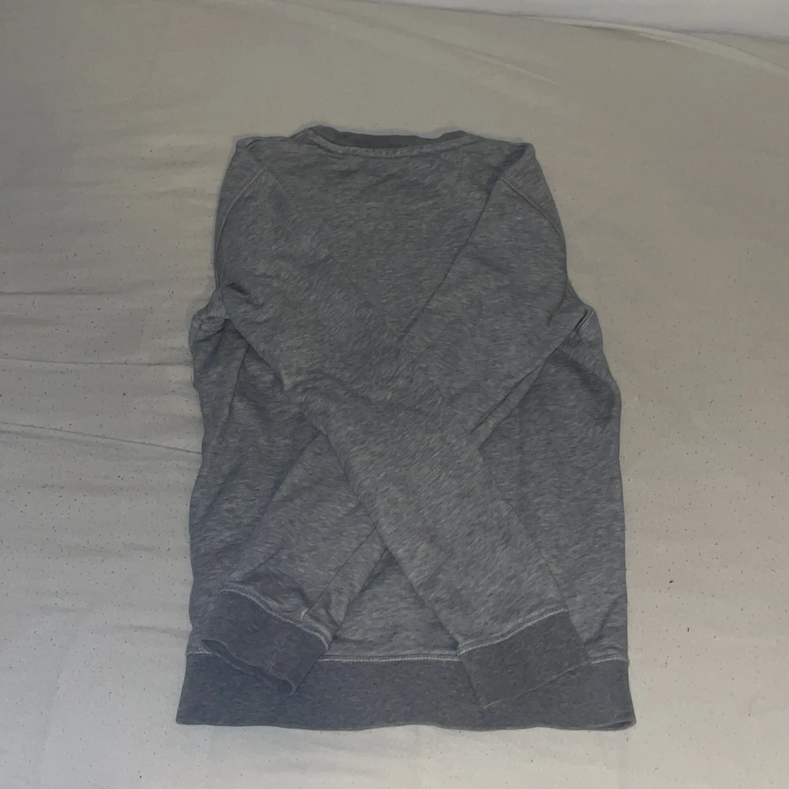 Grå tröja från GANT - 2